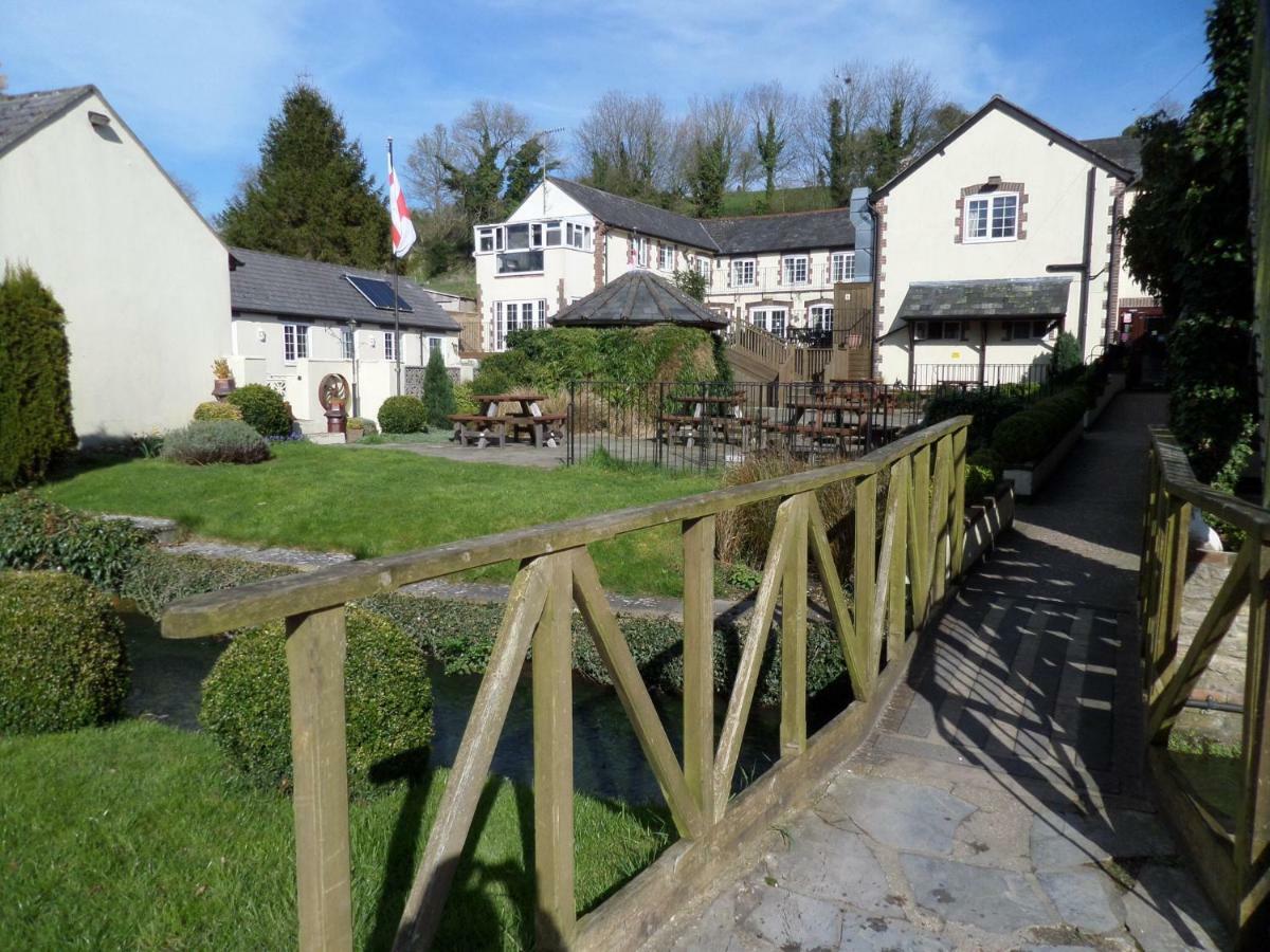 The Poachers Inn Piddletrenthide Esterno foto